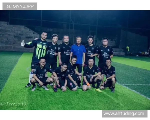 上海足球队荣登足球团队协作排行榜第一名展现卓越团队精神与实力 上海足球队荣登足球团队协作排行榜第一名展现卓越团队精神与实力