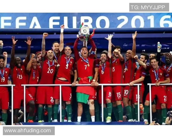 头发稀少却风采依旧的足球明星们的传奇故事与职业生涯回顾 头发稀少却风采依旧的足球明星们的传奇故事与职业生涯回顾