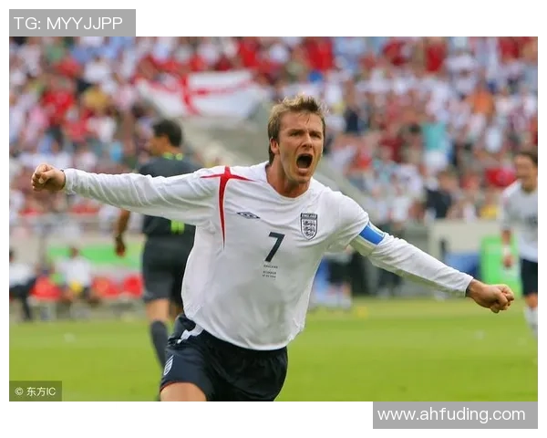 足球球场上的魅力风景美女们如何成为绿茵场上的闪耀明星 足球球场上的魅力风景美女们如何成为绿茵场上的闪耀明星